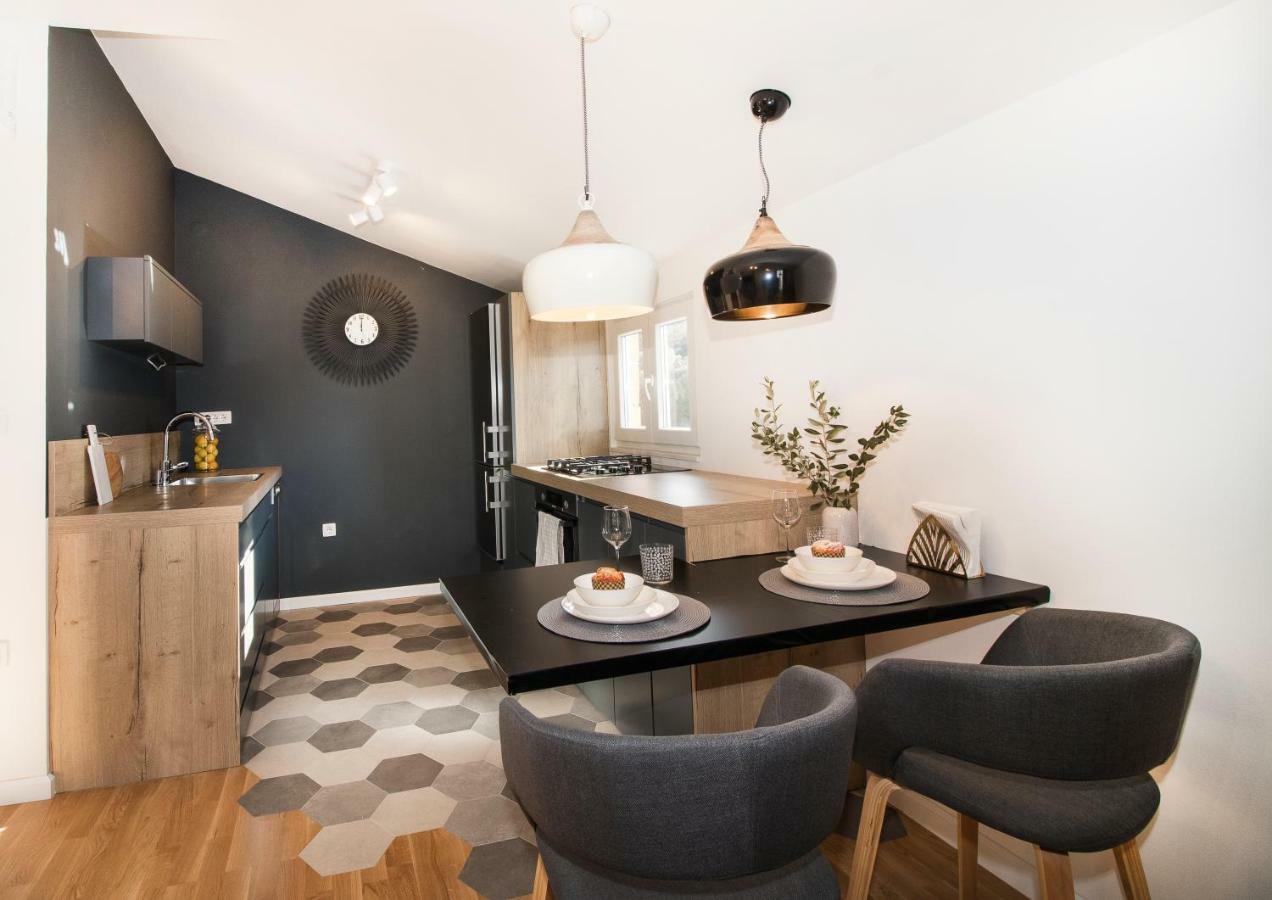 Apartman Sissy Primošten Buitenkant foto