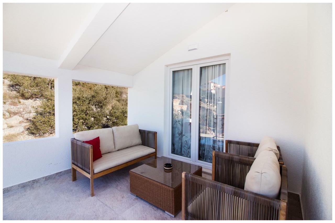 Apartman Sissy Primošten Buitenkant foto