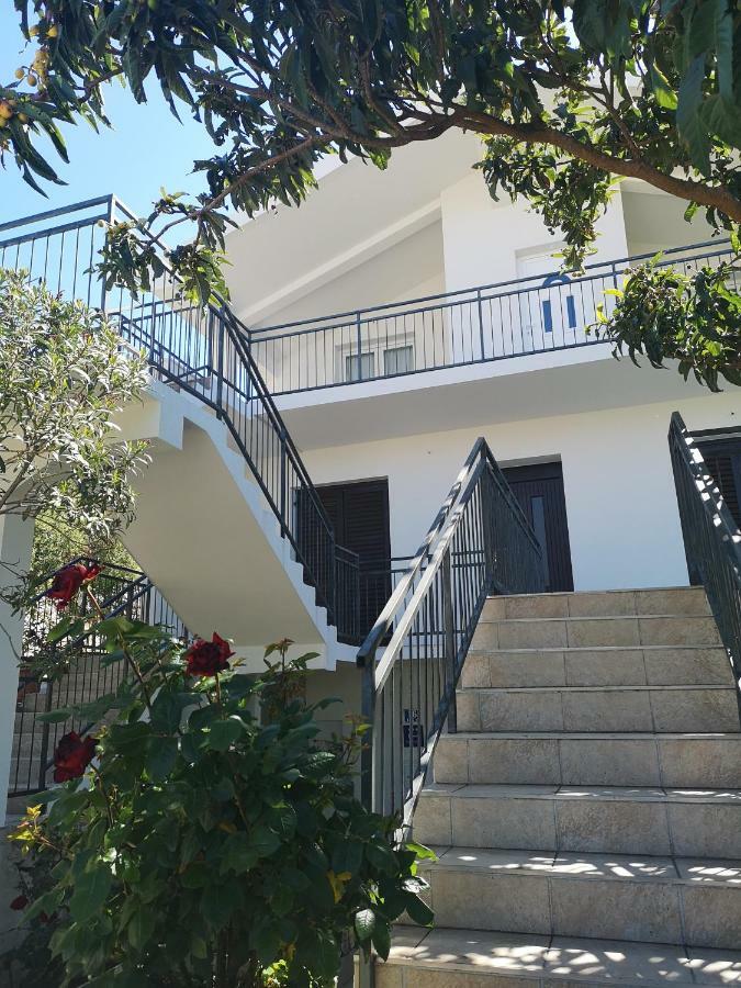Apartman Sissy Primošten Buitenkant foto
